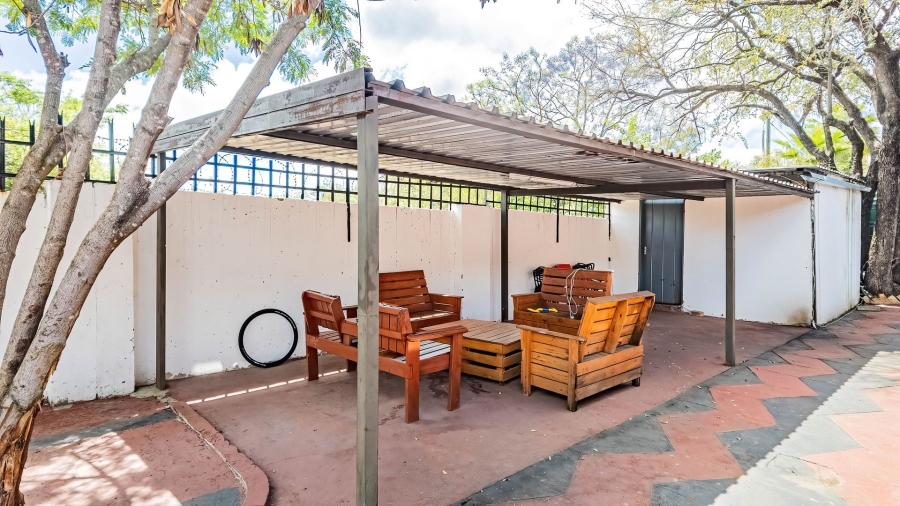 7 Bedroom Property for Sale in Mogwase Unit 4 North West